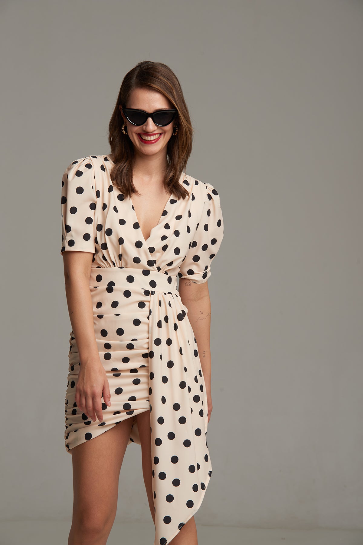 VESTIDO ROSA TOPO NEGRO