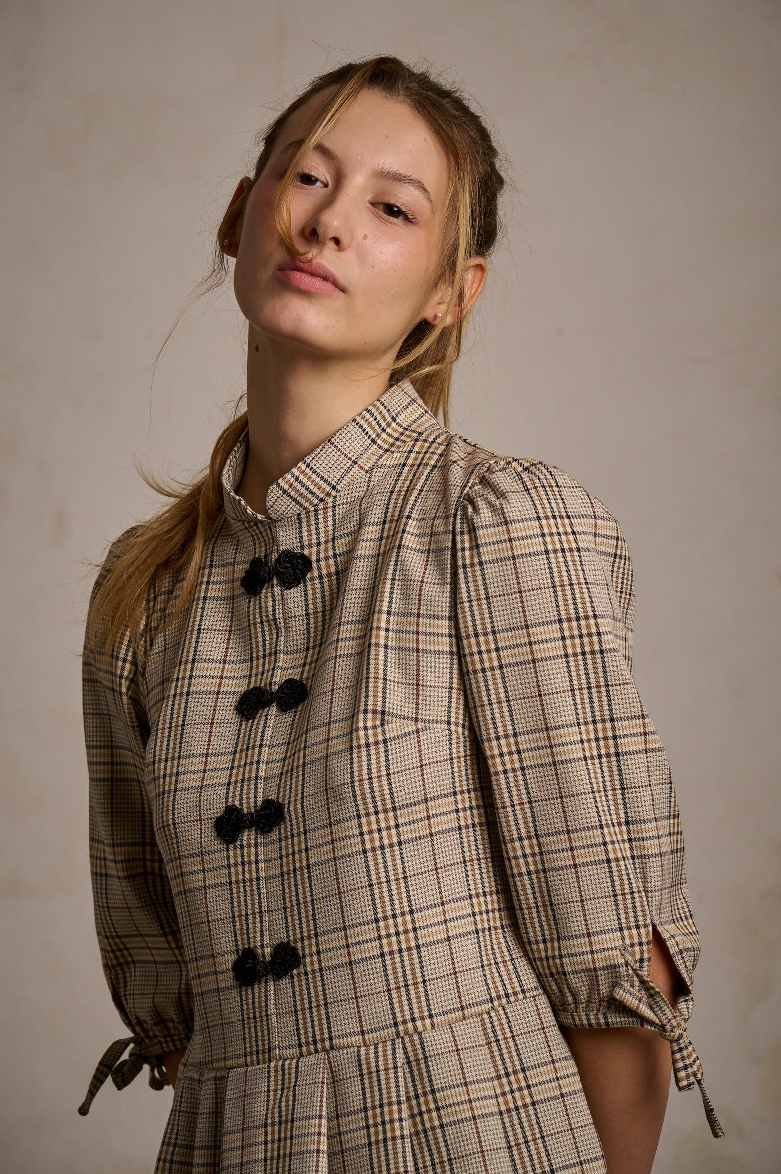 Vestido Carina beige